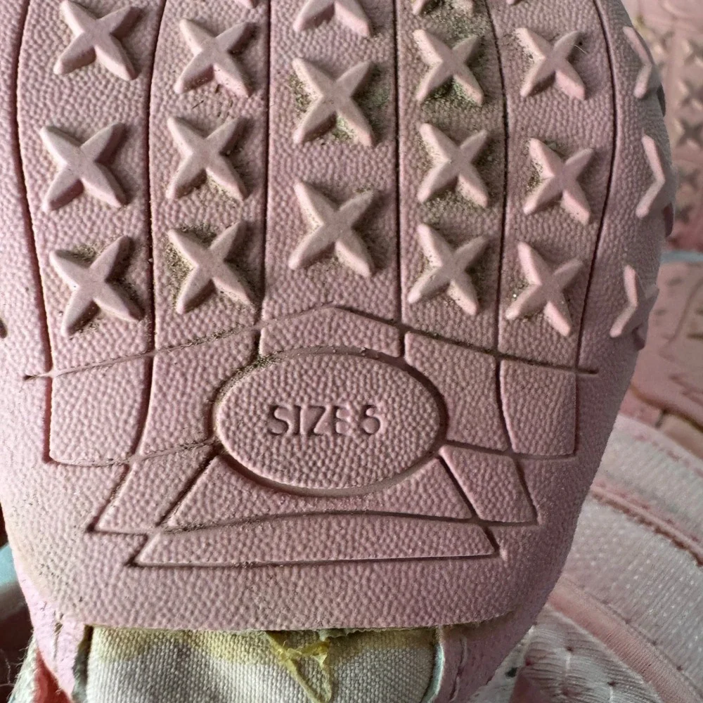 Qumy Pets Pink Dog Boots Size 5 Reflective Straps Anti-Slip Sole Set of 4‎